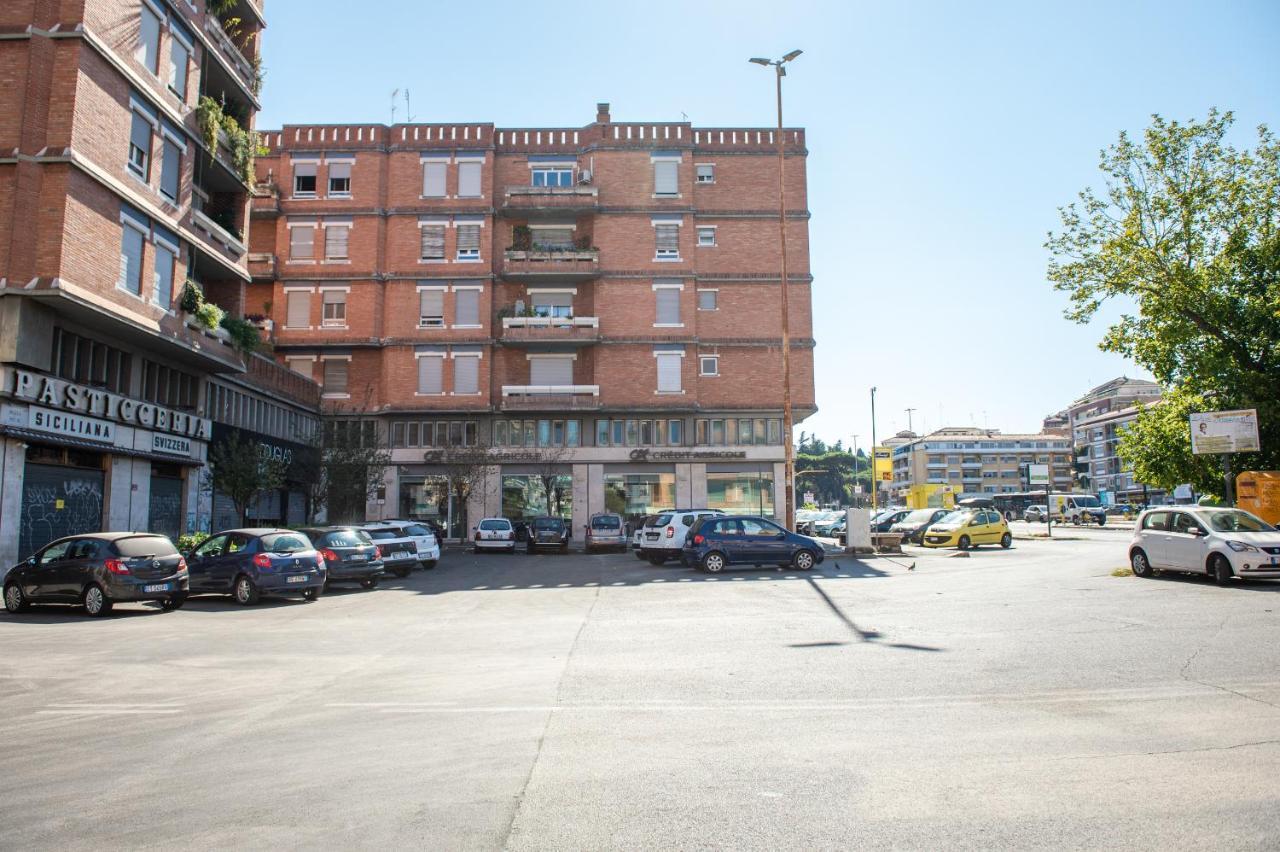 Апартаменти Peony - 13 Piazza Pio XI Рим Екстер'єр фото